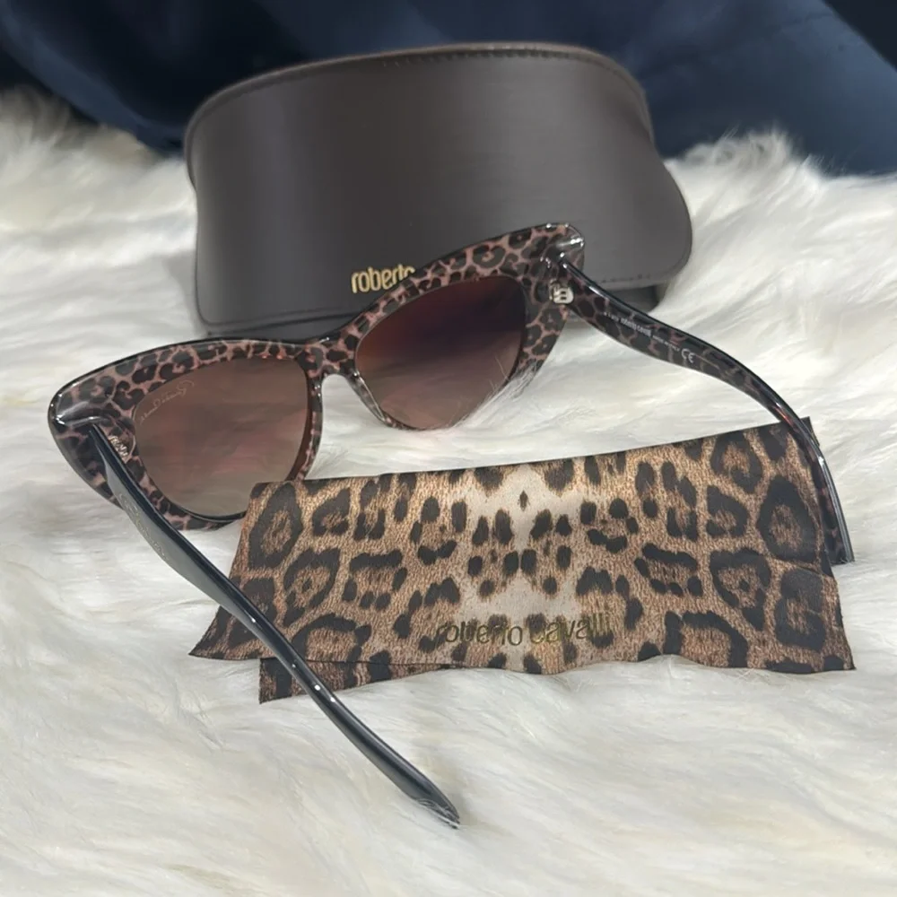 🖤ROBERTO CAVALLI Lohifushi 737S Cat-Eye Sunglasses